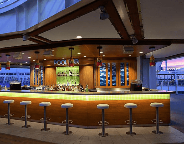 Pool Bar & Sand Bar